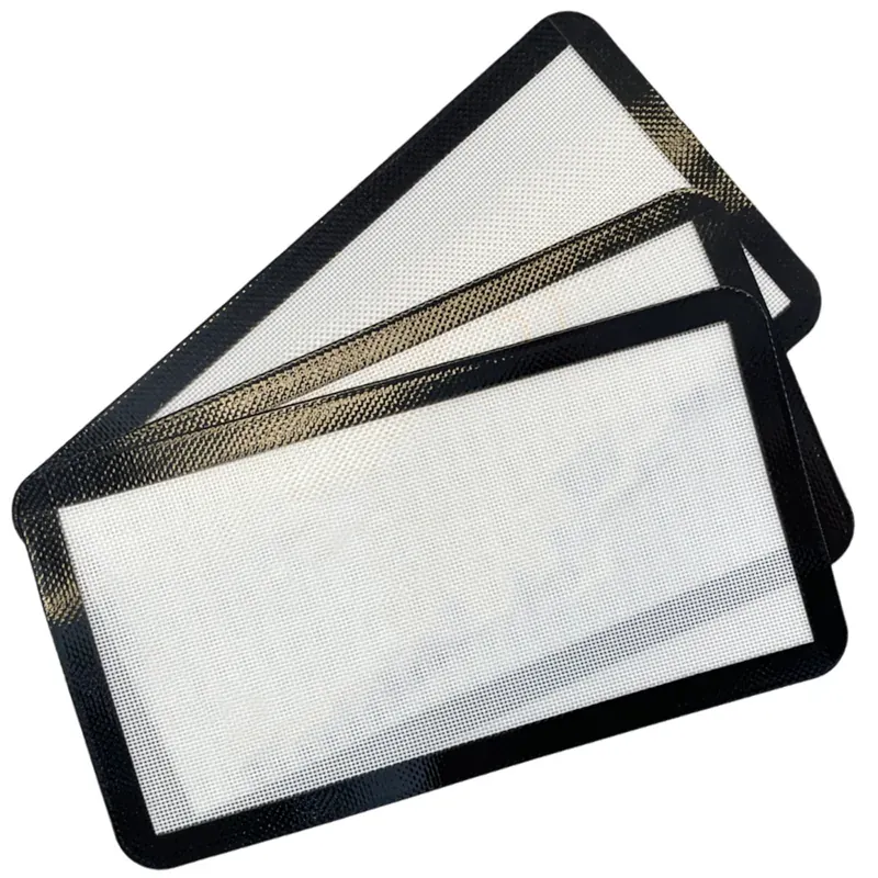 Fine mesh silicone baking mat surface and reinforced black edge